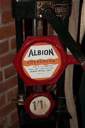 ALBION DOUBLE PRICE HOLDER - click to enlarge